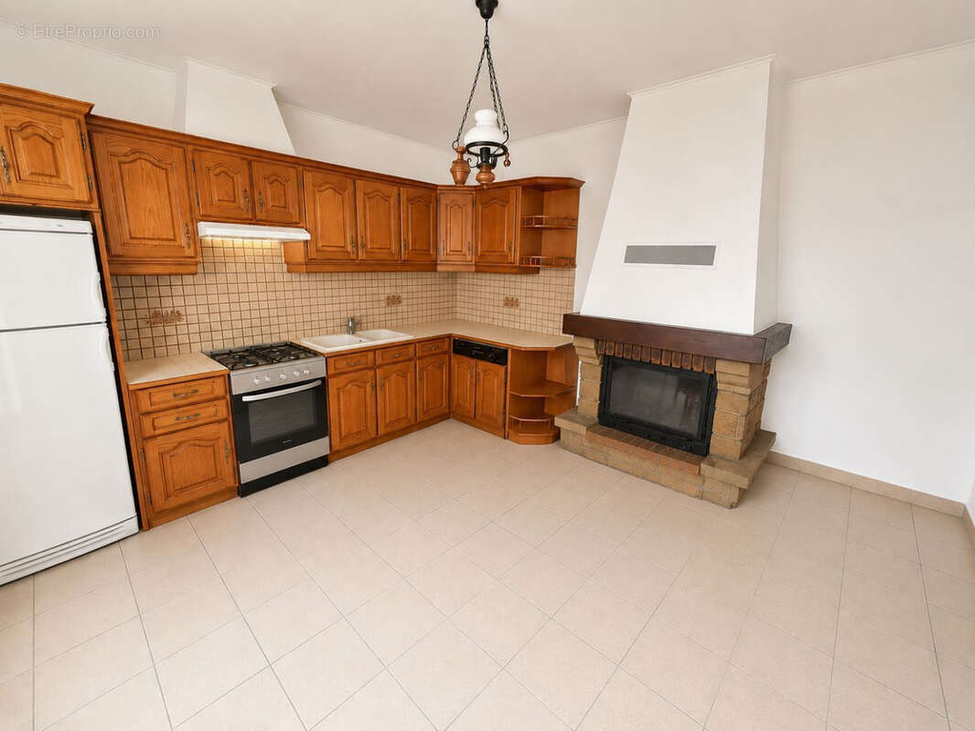 Maison 92 m² à Bagnolet  - photo 3