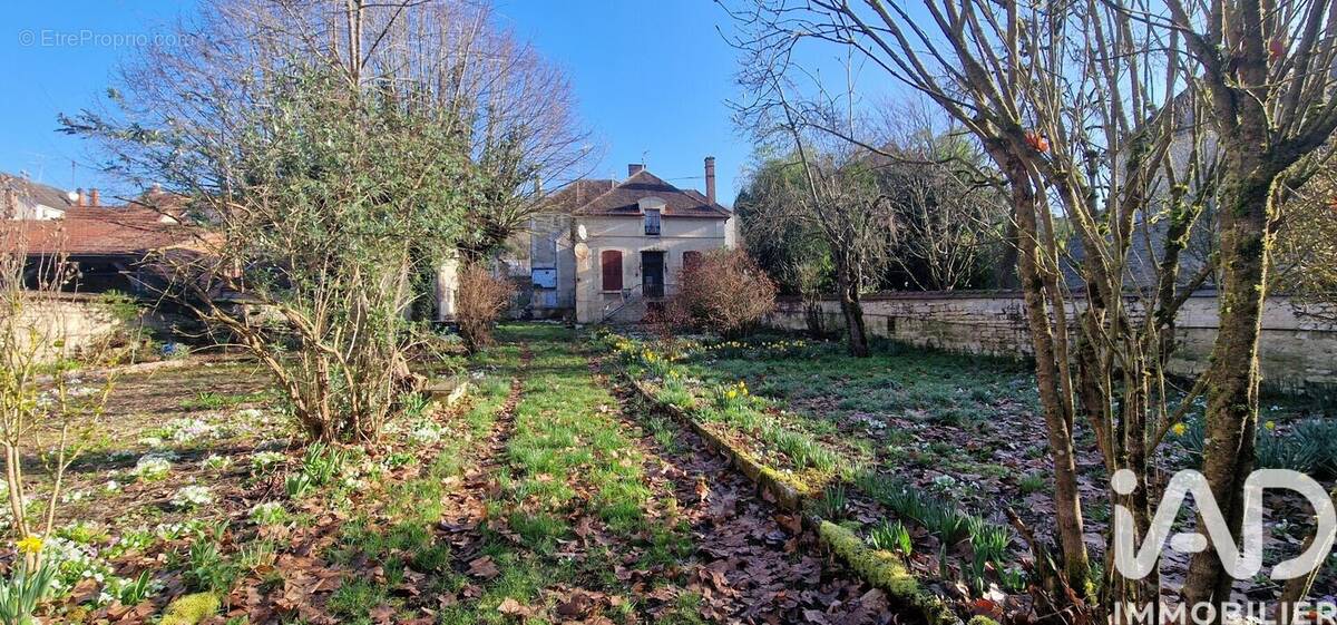 Photo 1 - Maison à ANCY-LE-FRANC