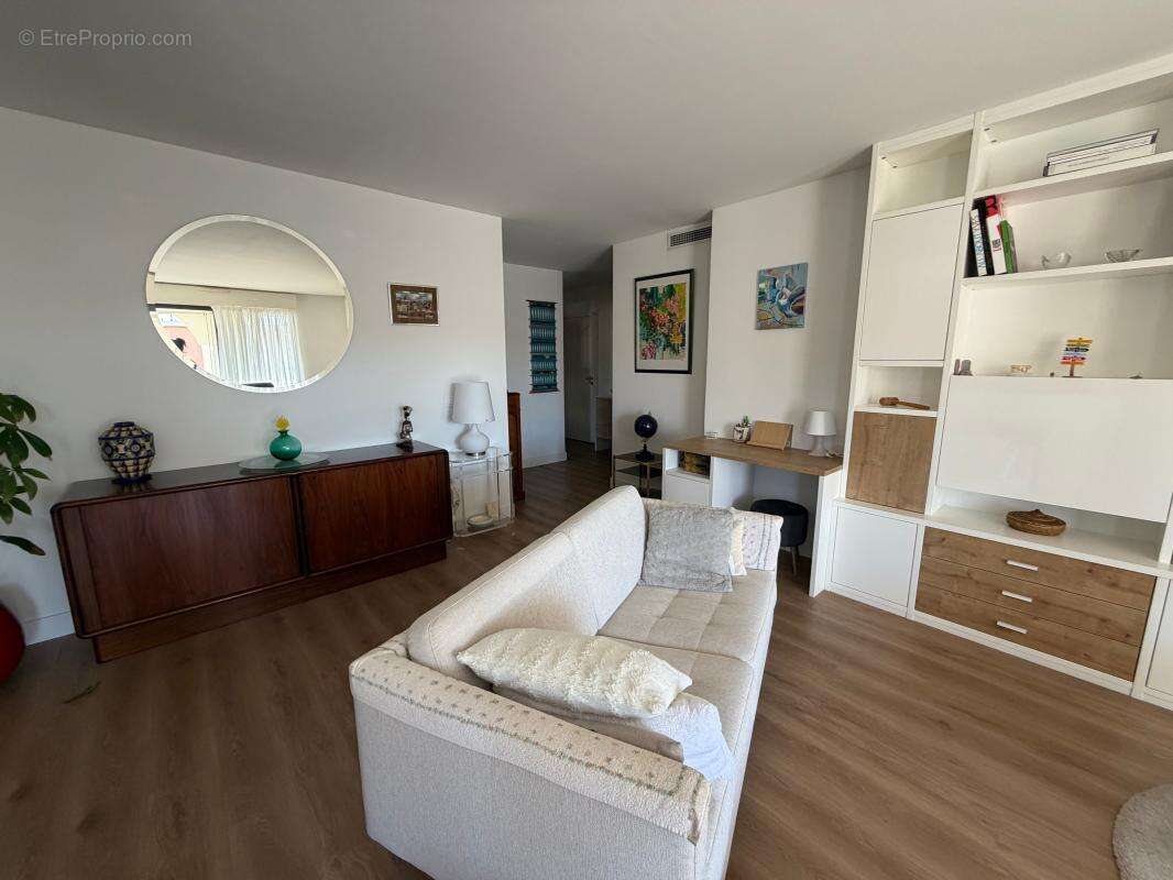 Appartement à SANARY-SUR-MER