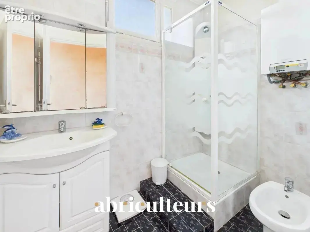 Appartement dans maison - Vue mer panoramique en vente dans le Quartier du Coteau Saint-Pierre - 93 m² (06150) - photo 12