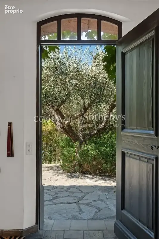 Saint Tropez, maison à rénover avec jardin à quelques minutes à pied du village - photo 6