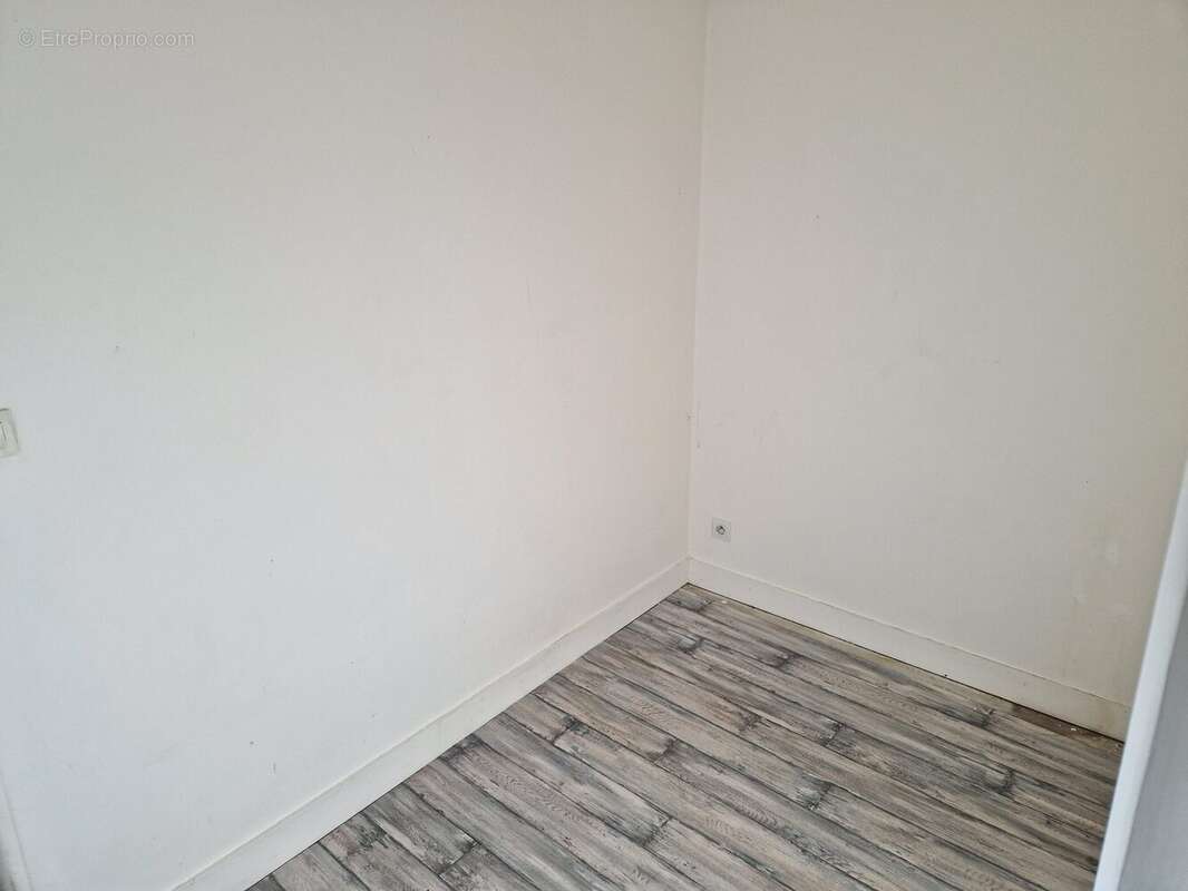 Maison à LA FERRIERE-BECHET