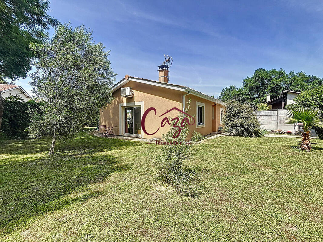 Maison à CAMBLANES-ET-MEYNAC