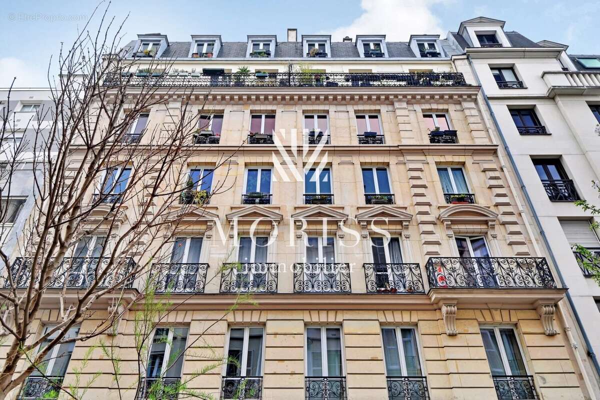 Appartement à PARIS-10E