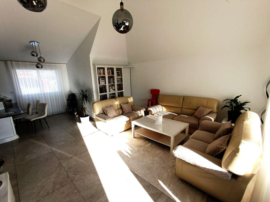 Maison à LANESTER