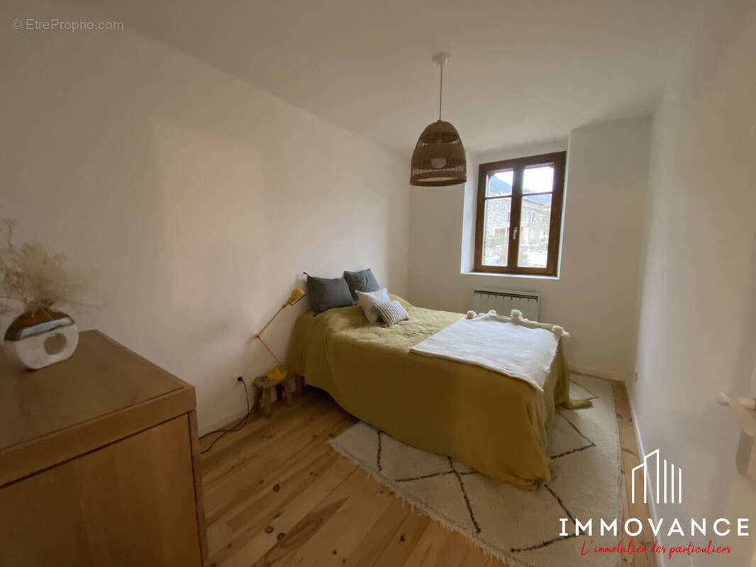 Maison à SAINTE-EULALIE-DE-CERNON