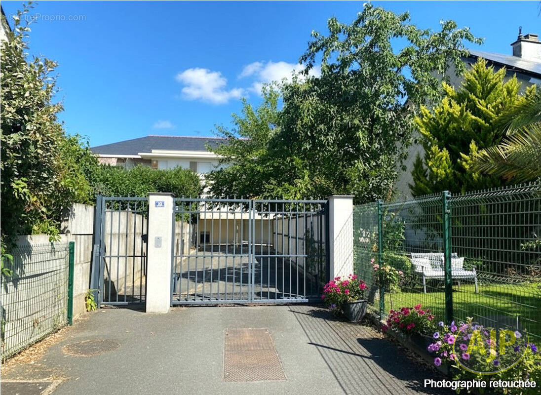 Appartement à AVRILLE