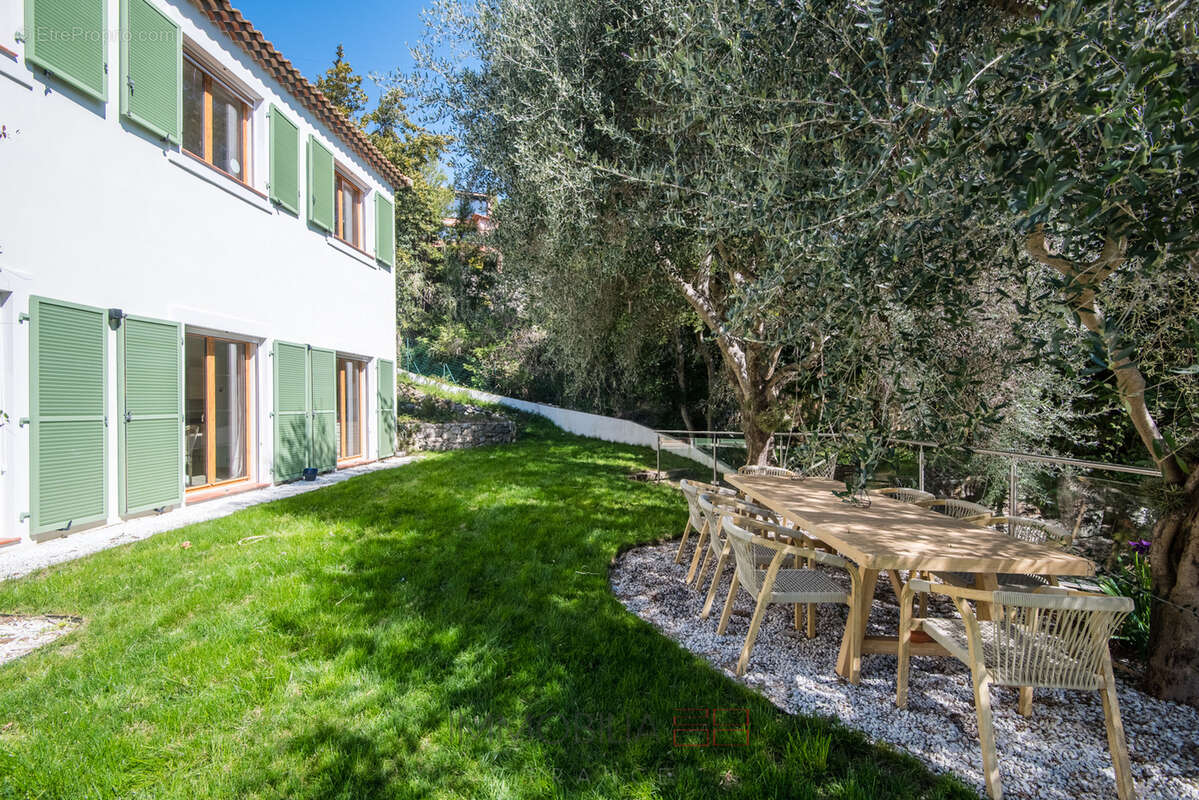 Maison à LA TURBIE