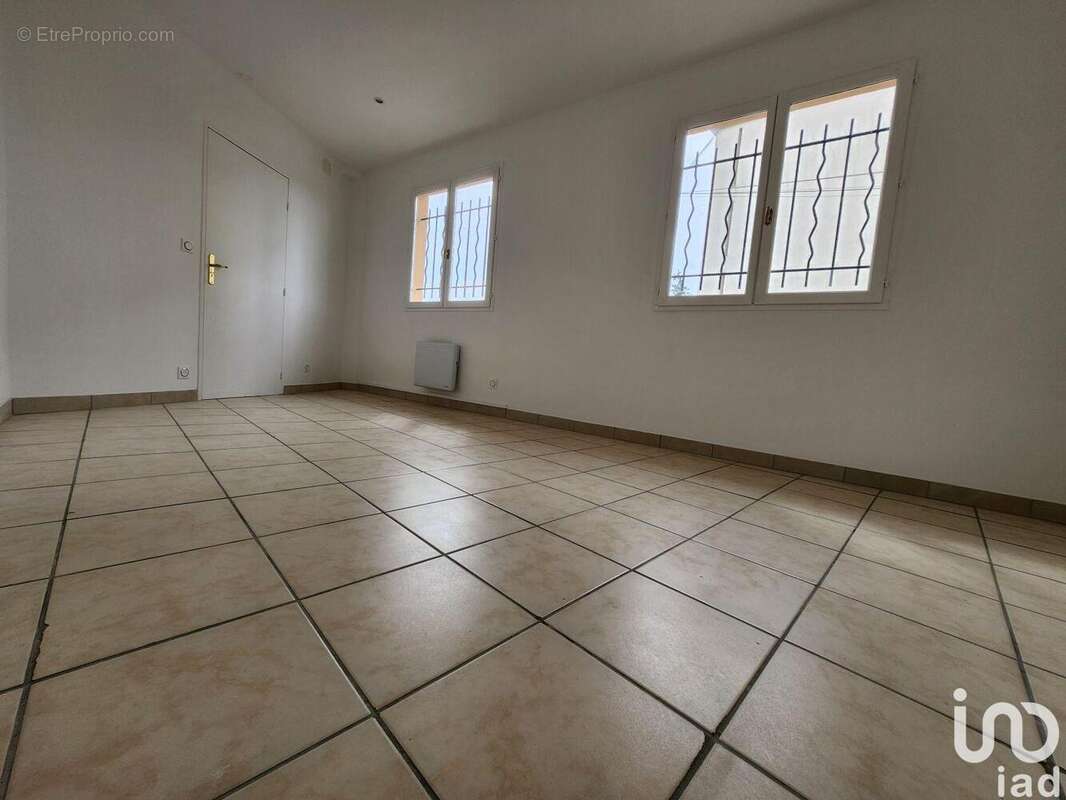 Photo 9 - Commerce à CONFLANS-SAINTE-HONORINE