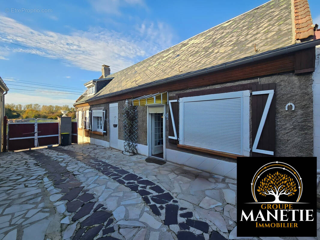 Façade - Maison à IWUY