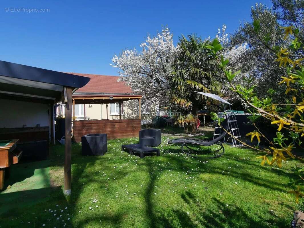 Maison à VILLENEUVE-SAINT-GEORGES