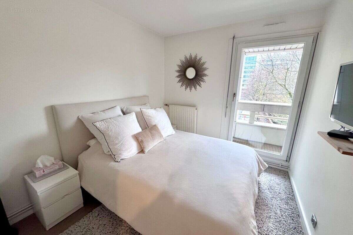 Appartement à LEVALLOIS-PERRET
