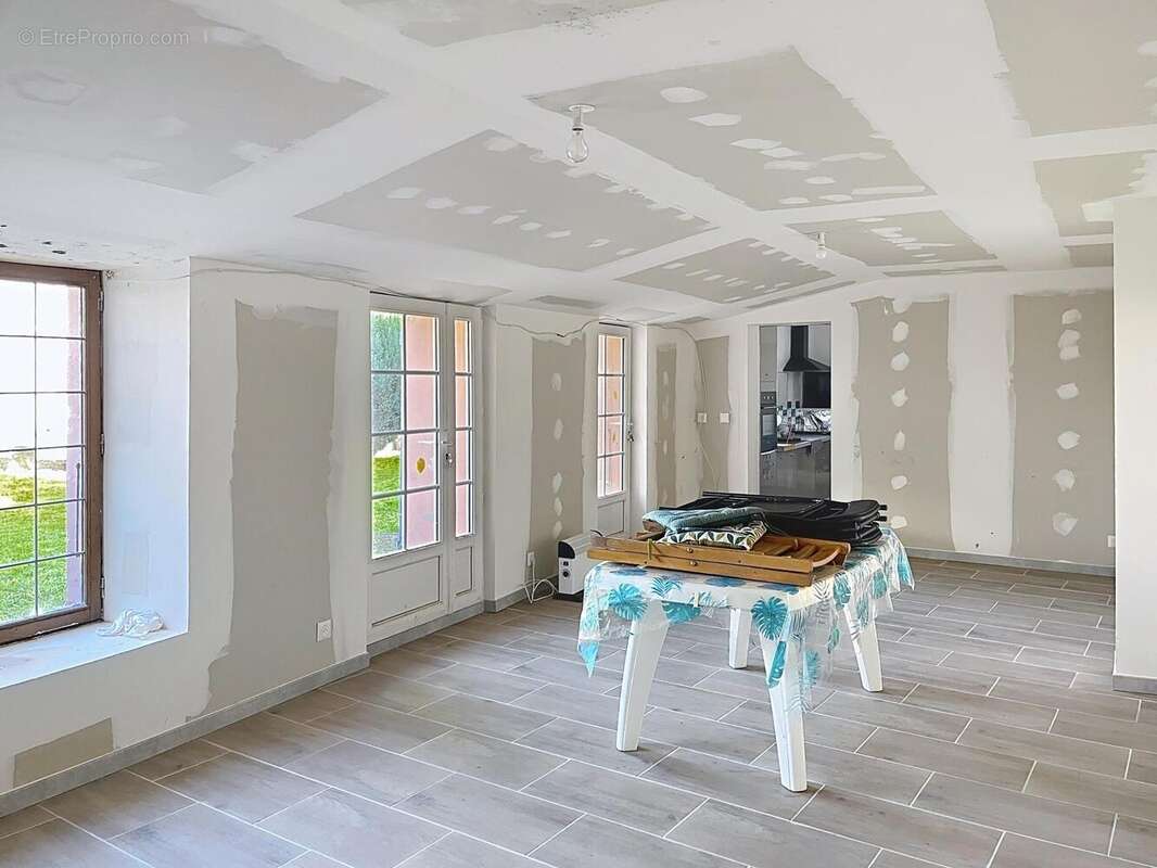 Photo 3 - Maison à CHAILLE-LES-MARAIS