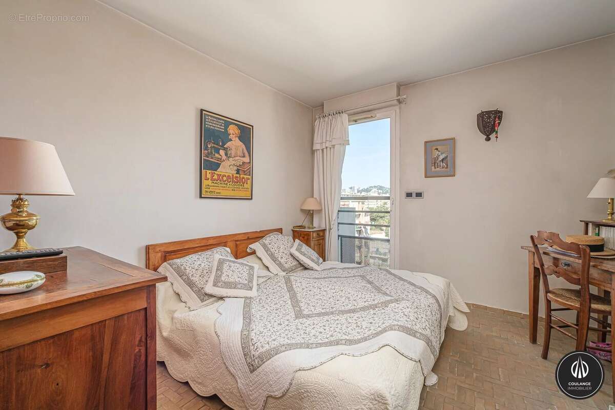Appartement à MARSEILLE-8E