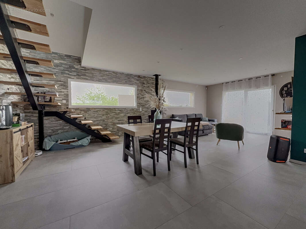 Maison à MARTIGNY-LES-BAINS