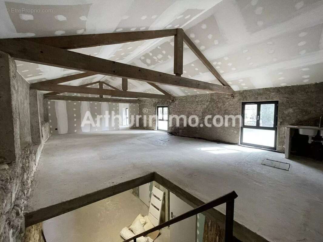 Maison à SAUVIAN