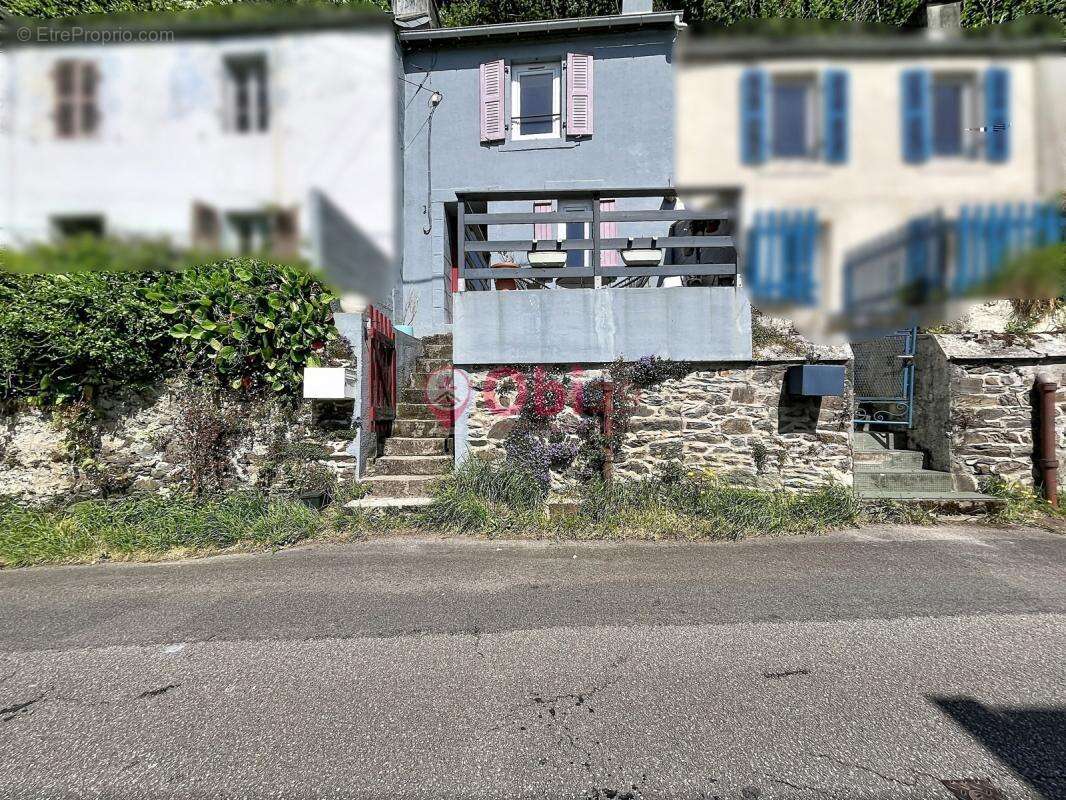 Maison à PONT-DE-BUIS-LES-QUIMERCH