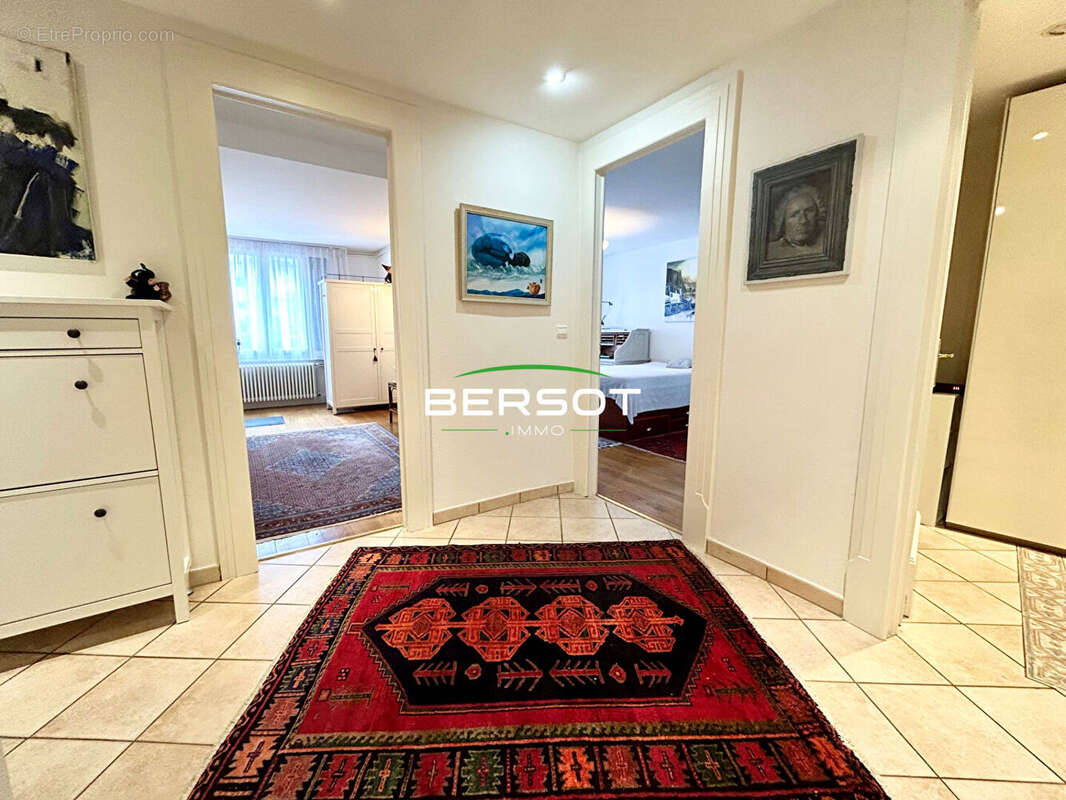 Appartement  4 pièces 149.23 m2 à deux pas de l'embarcadère et des Thermes - photo 13