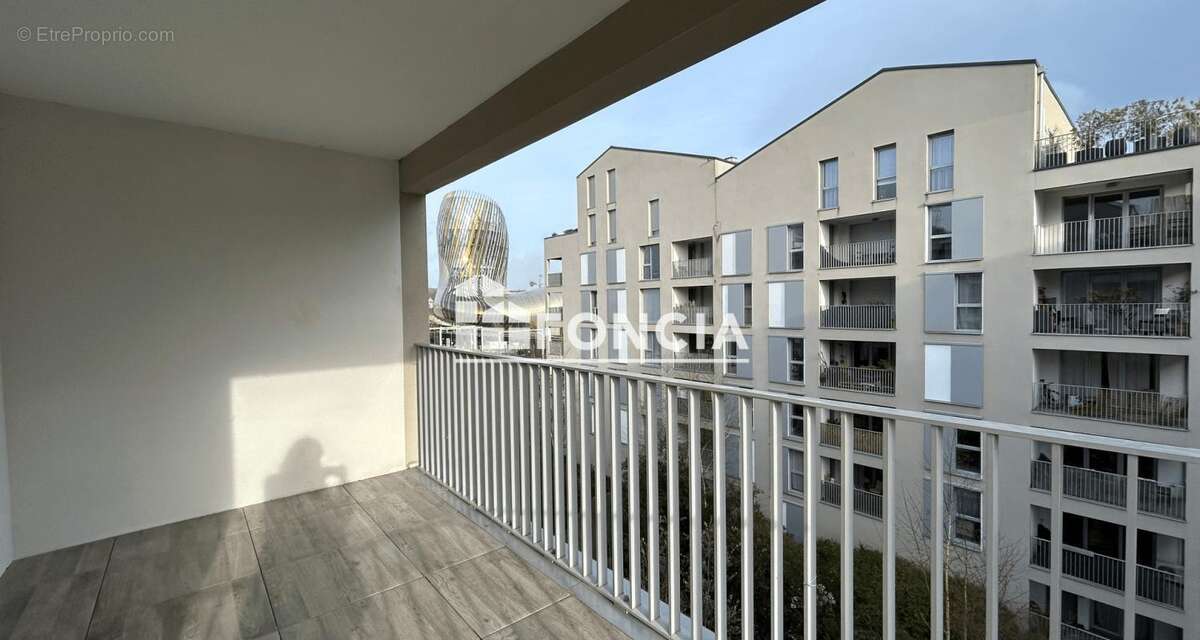 Appartement à BORDEAUX