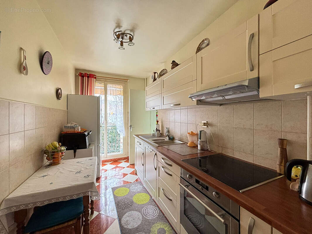 Appartement à EPINAY-SUR-SEINE