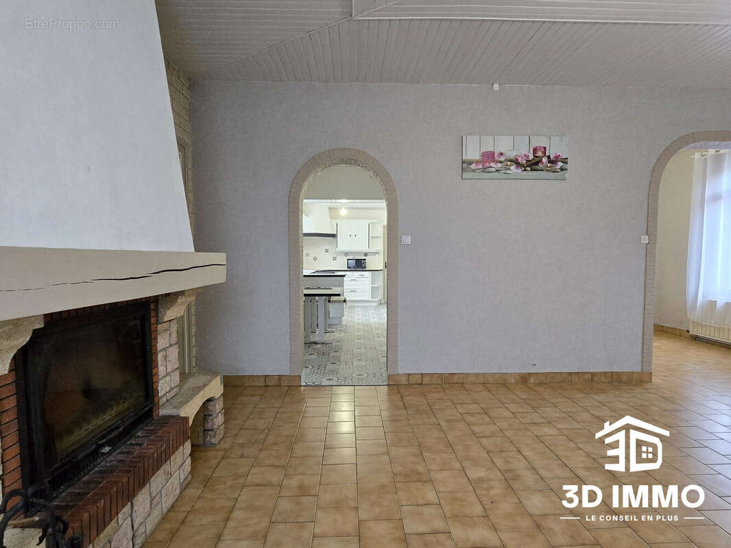 Maison à FERRIERE-LA-PETITE