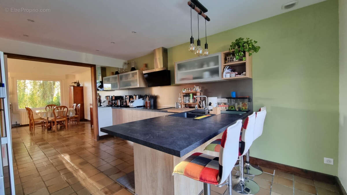 Maison à VARENNES-SUR-ALLIER