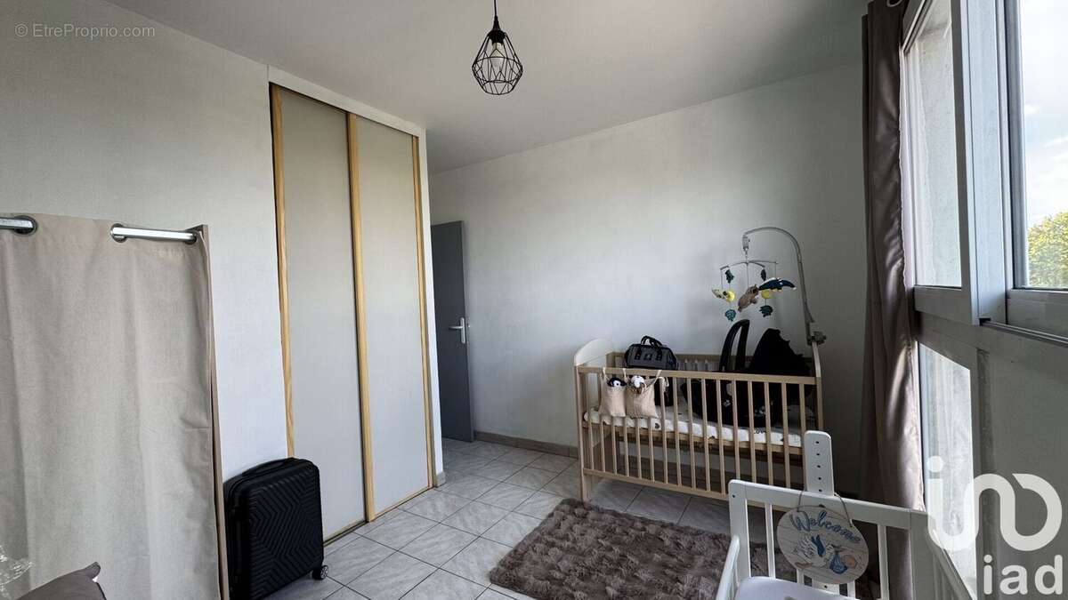 Photo 3 - Appartement à VILLENEUVE-LA-GARENNE