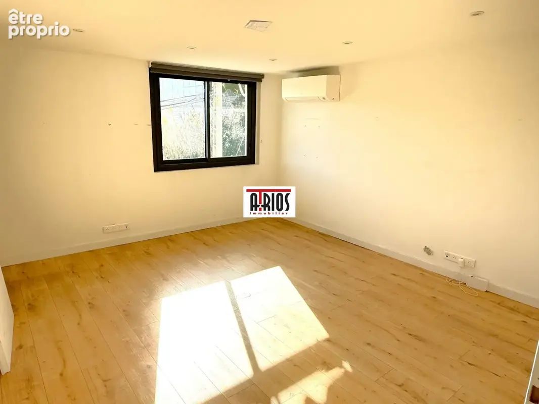 Commerce 285 m² à vendre à La Garde (83130) - photo 9