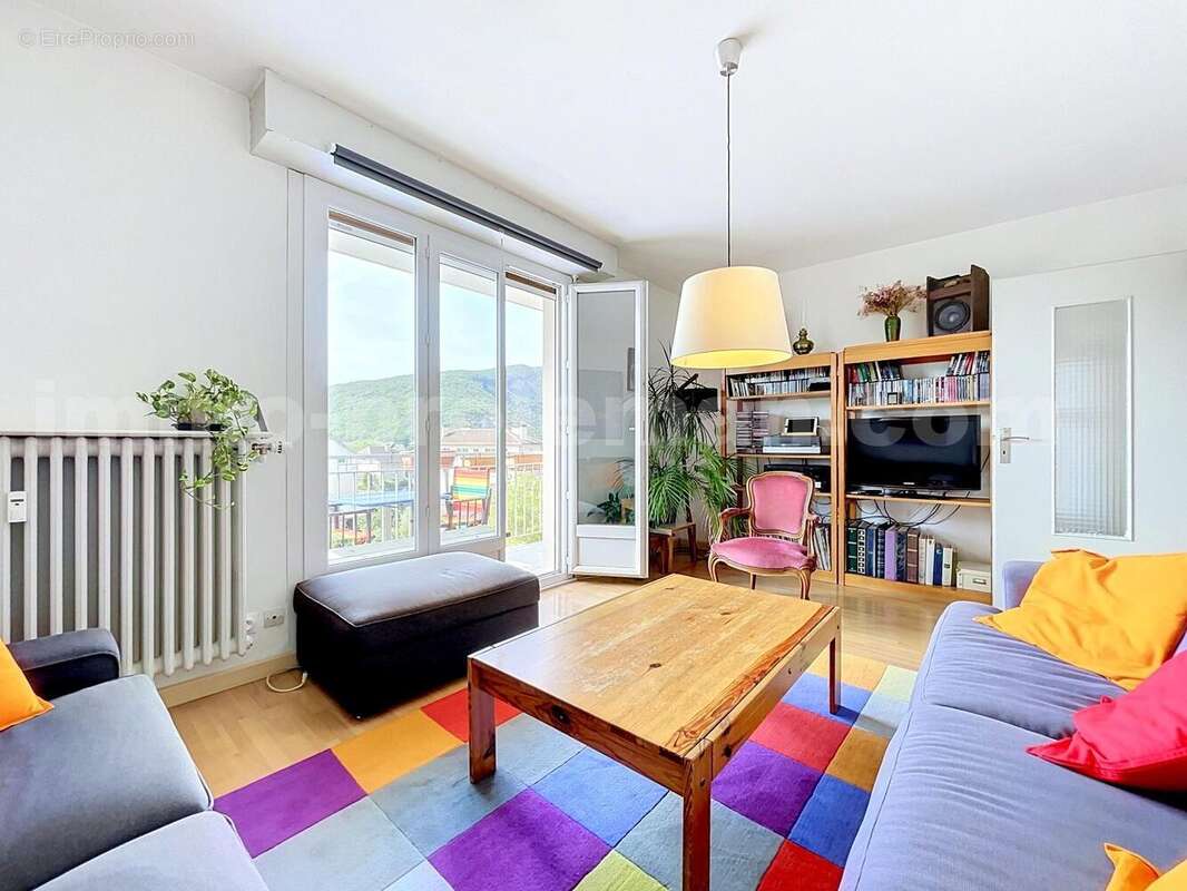 Appartement 74 m² à Annemasse  - photo 3