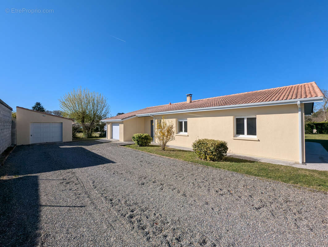 Maison à BELIN-BELIET