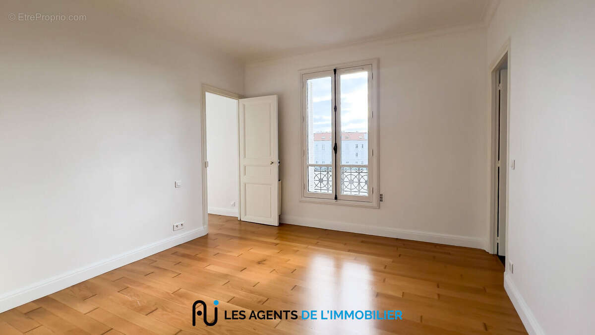 Appartement à NANTERRE