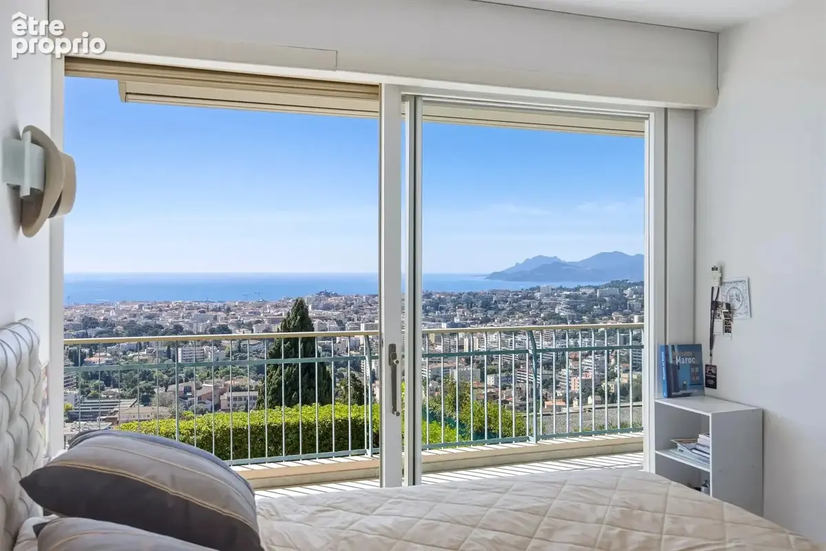 CO-EXCLUSIVITÉ Le Cannet Victoria– Appartement 178 m² vue mer, terrasse 45 m², immeuble de prestige - photo 11