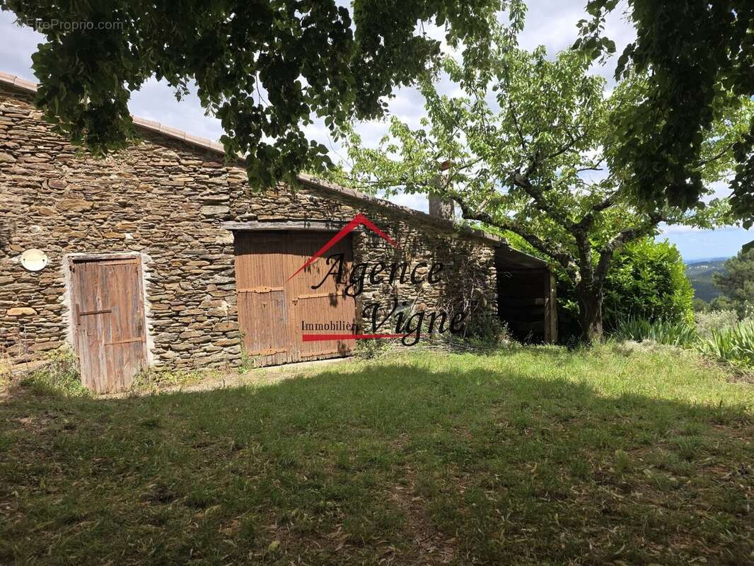 Maison de hameau avec remise aménageable - photo 3