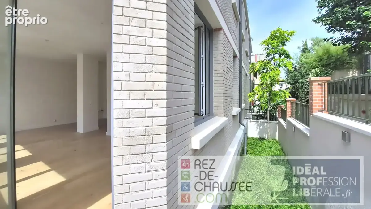 Photo Commerce à Paris-19e au prix de 750 000€