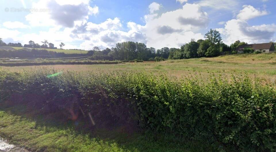 Terrain à BOURTHES