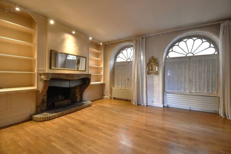 Maison à SAINT-AGREVE