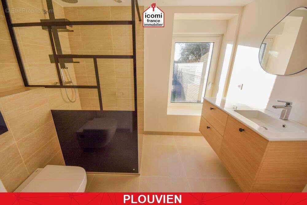 Maison à PLOUVIEN