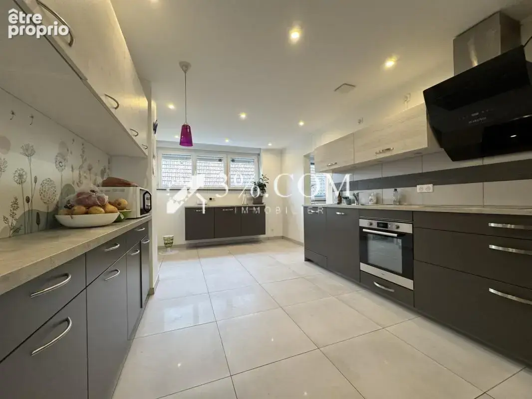 3%COM Maison rénovée avec 5 chambres - photo 5