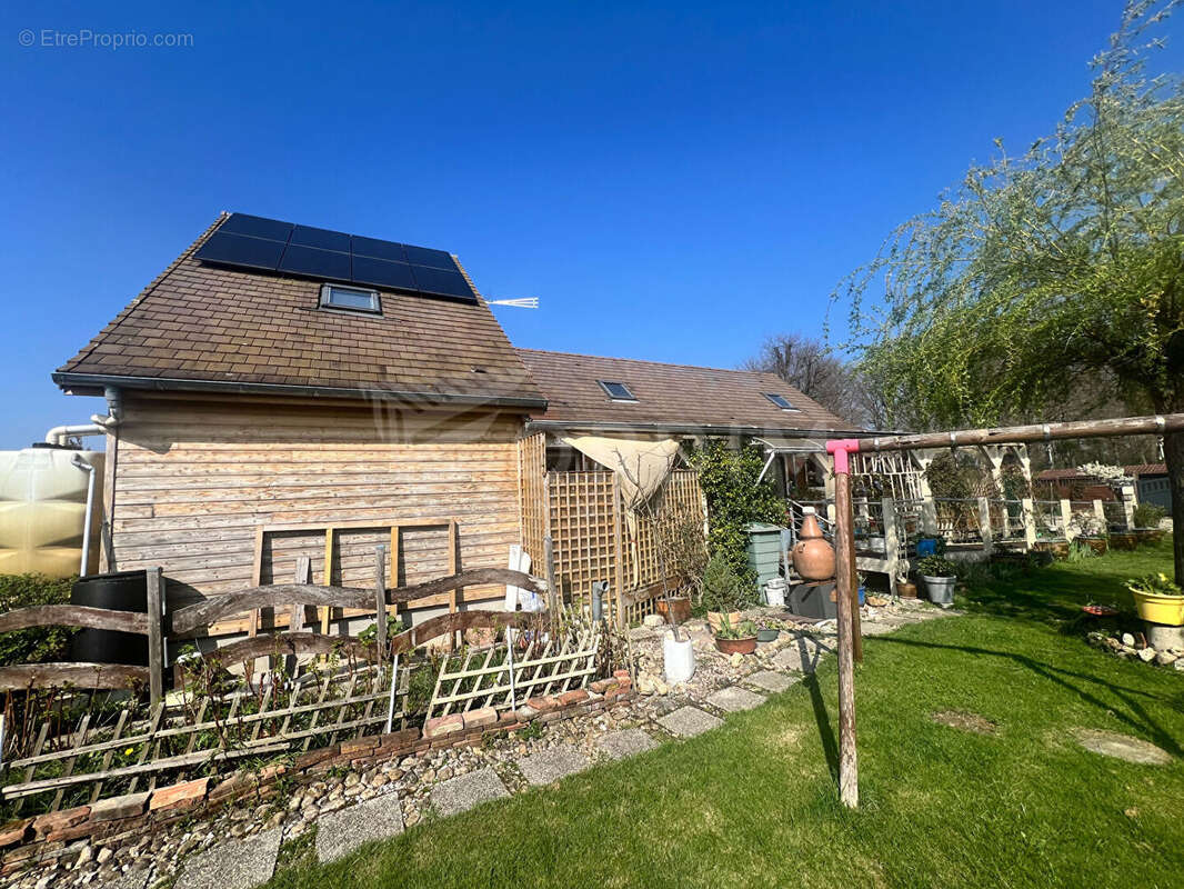 Maison à CHAMPIGNELLES