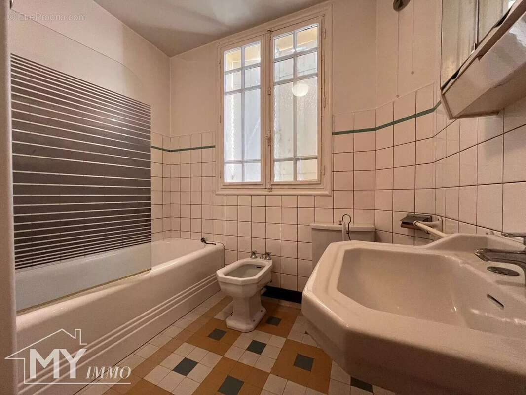 Maison à MONTPON-MENESTEROL