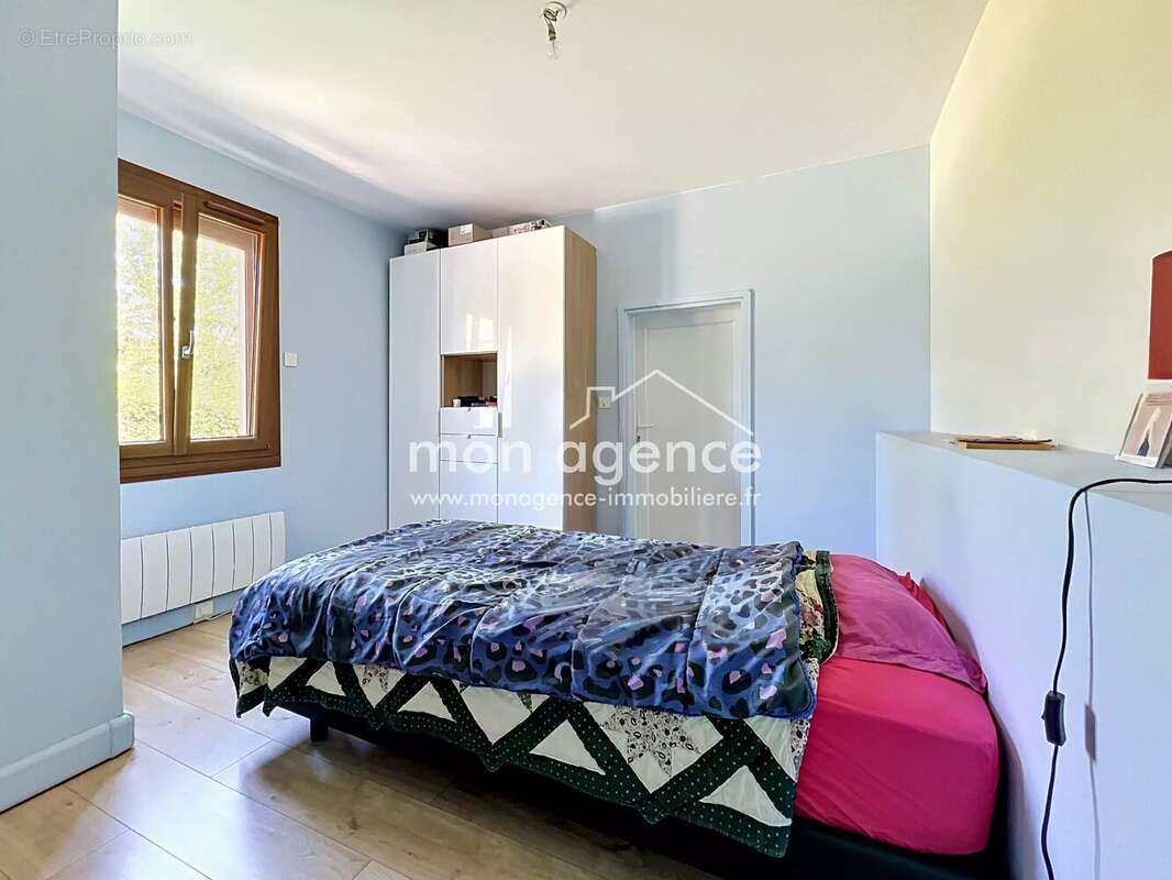 Maison à LE MESNIL-ESNARD