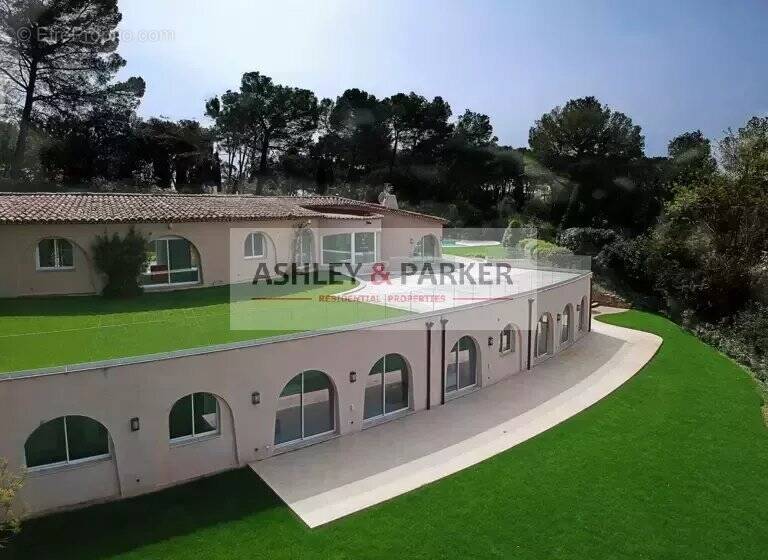 Maison à MOUANS-SARTOUX