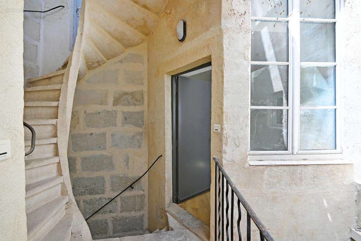 Appartement 1 pièce de 24 m² à Nîmes - photo 11