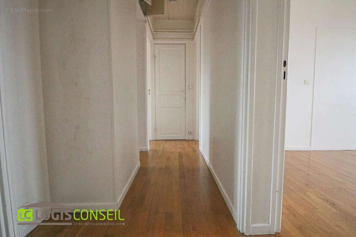 Appartement à LE PLESSIS-ROBINSON