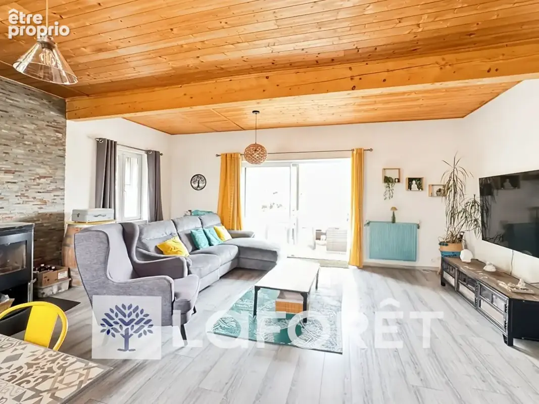 Ensemble immobilier - Maison + Gîte - 30 MIN DE ROYAN (17200) - photo 2