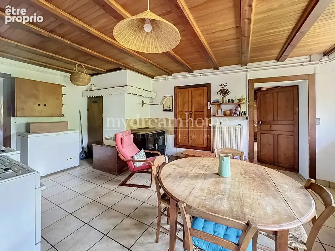 Chalet ancien, mazot et 5 hectares de terrain à Héry sur Ugine (73400) - photo 3