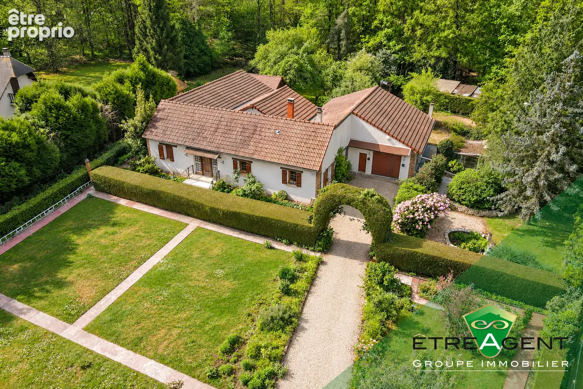 Maison de PLAIN-PIED LE VAL DORÉ - 208 m² - 5 chambres - photo 5