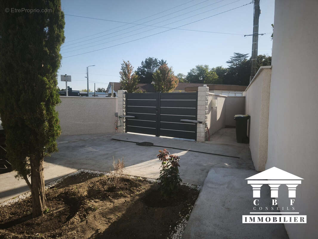 Maison 235 m² à Saint-Remy  - photo 5