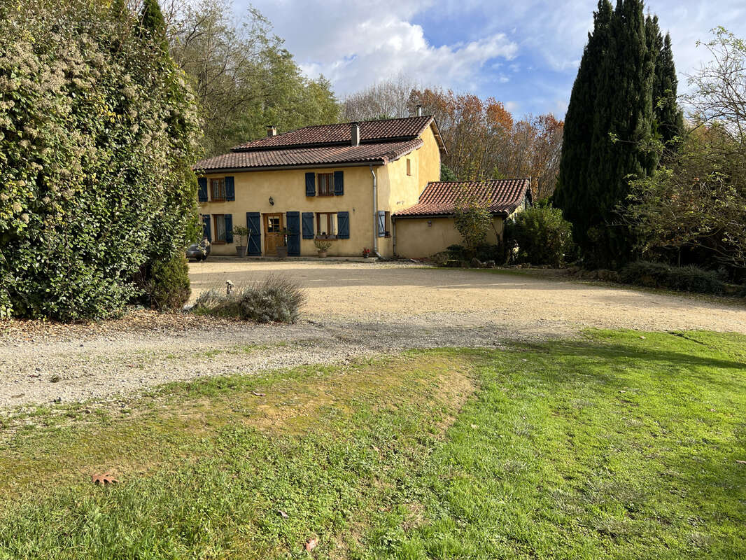 Maison à L&#039;ISLE-EN-DODON