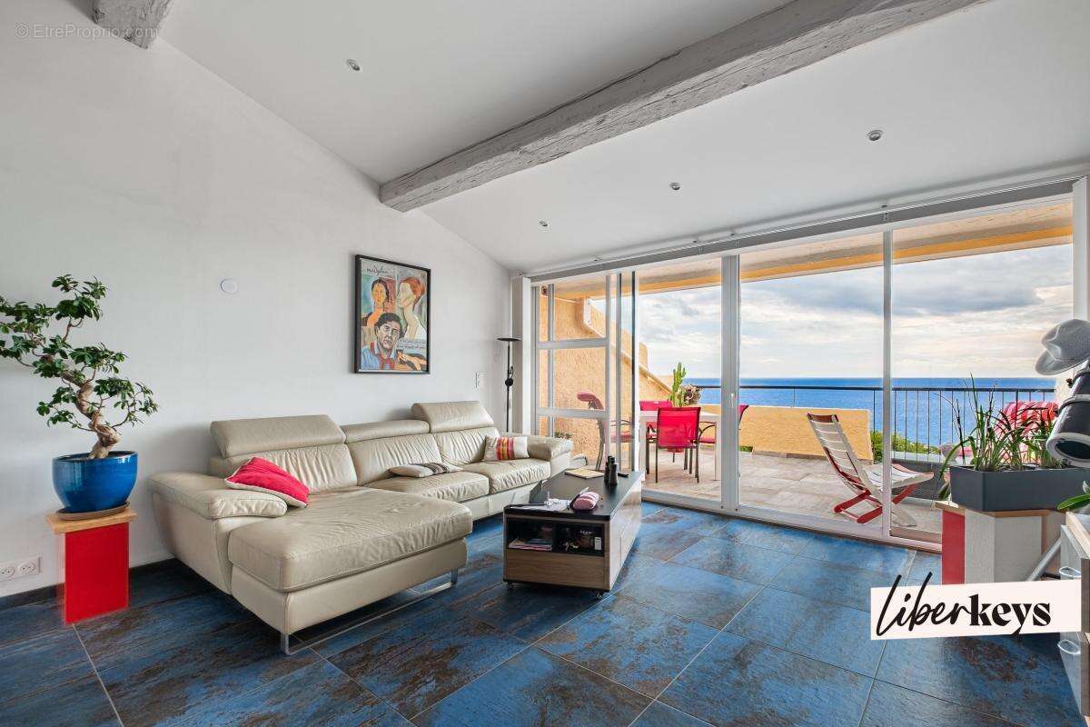 Superbe bastidon rénové - 3 pièces - 85  m2 - Terrasse/Loggia 24 m2 - Jardin 60 m2 - photo 2